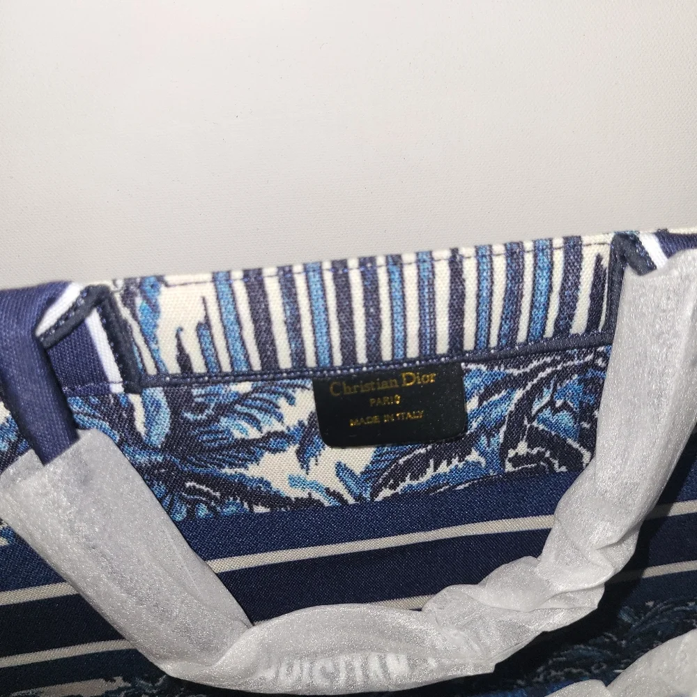 Handbag - Picture 3 of 6